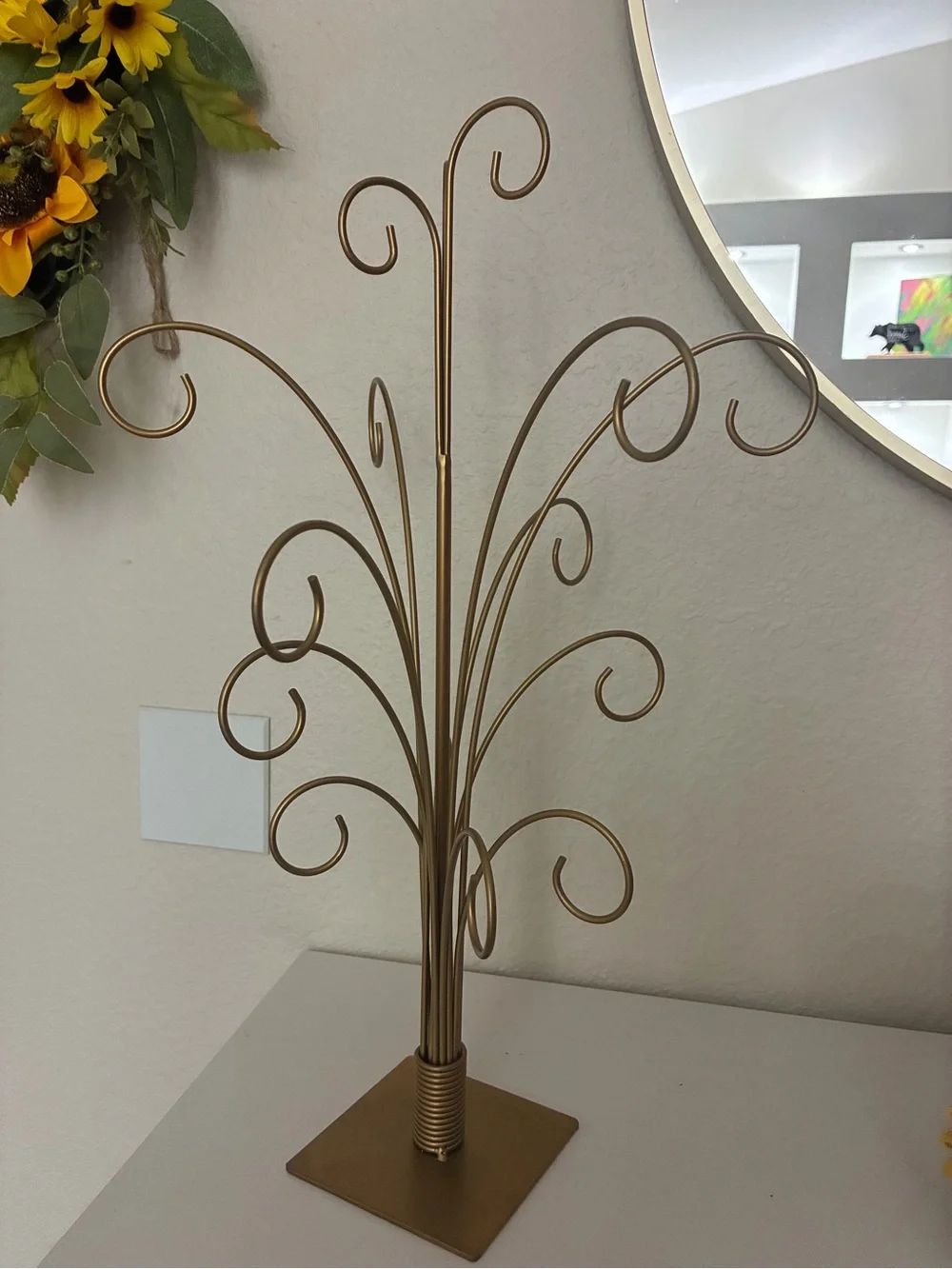 Gold Metal Jewelry Tree Stand
